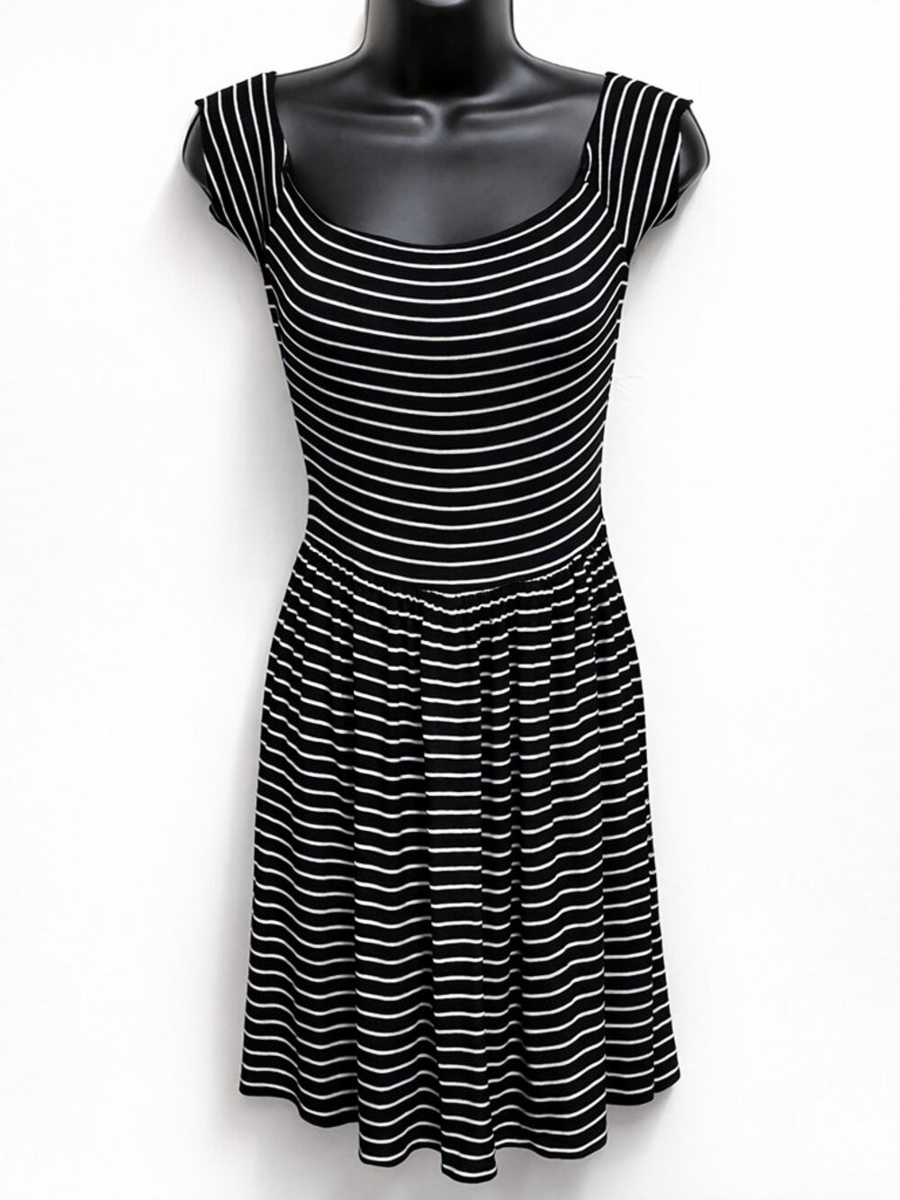 AE Black & White Striped Skater Dress Soft Knit Casual Fit Everyday Minimalist
